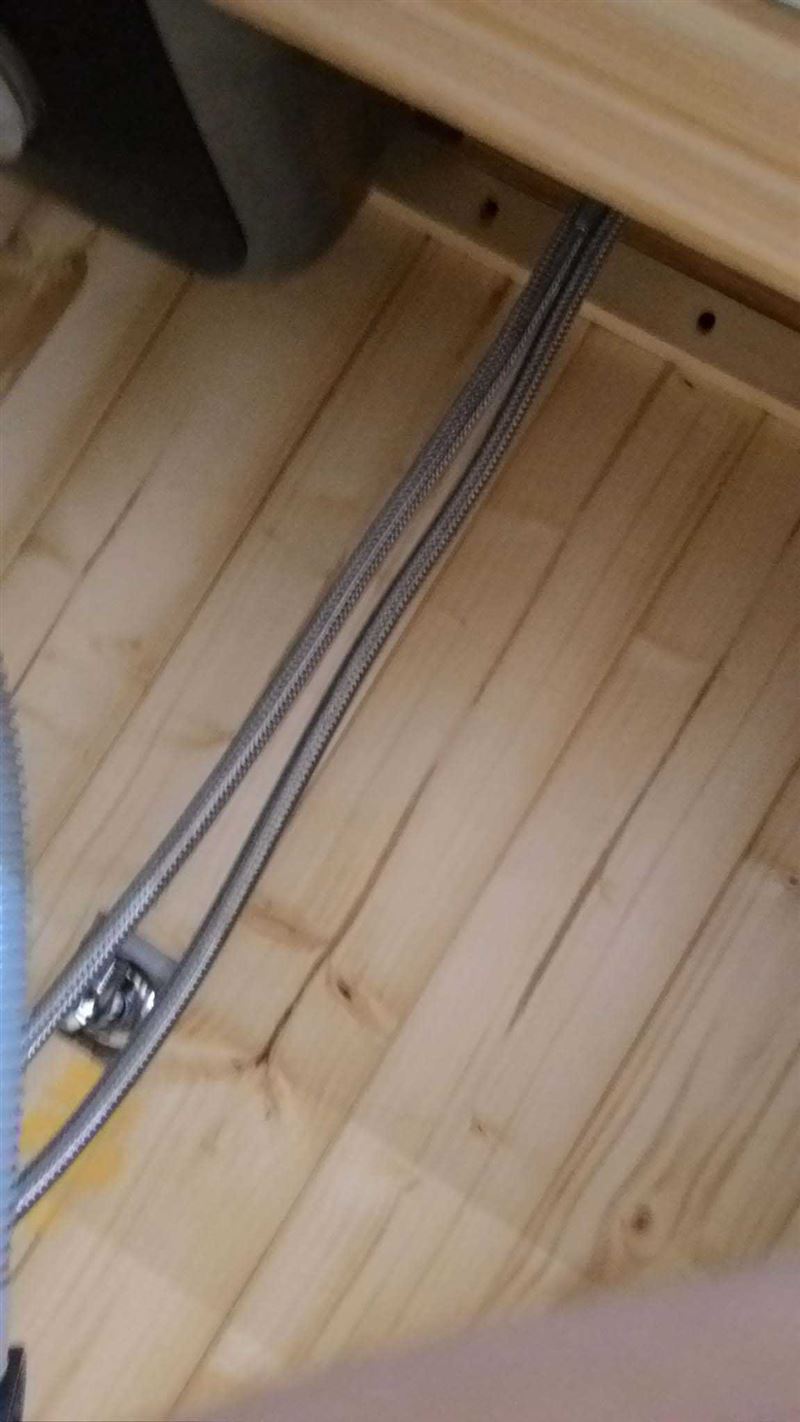 安裝龍頭並連接水路